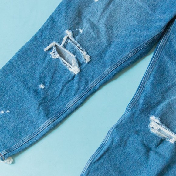 NEW Abercrombie The Mom High Rise Distressed Raw Notched Hem Jeans Sz 24L Long - Picture 3 of 9